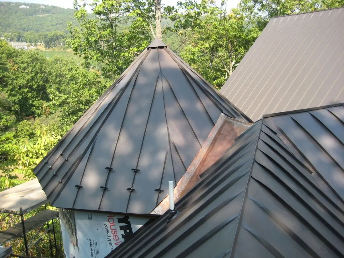 Professional Gutter Cleaning by Craftsman Roofing in Gilroy